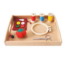 Mo127 - Montessori sewing kit