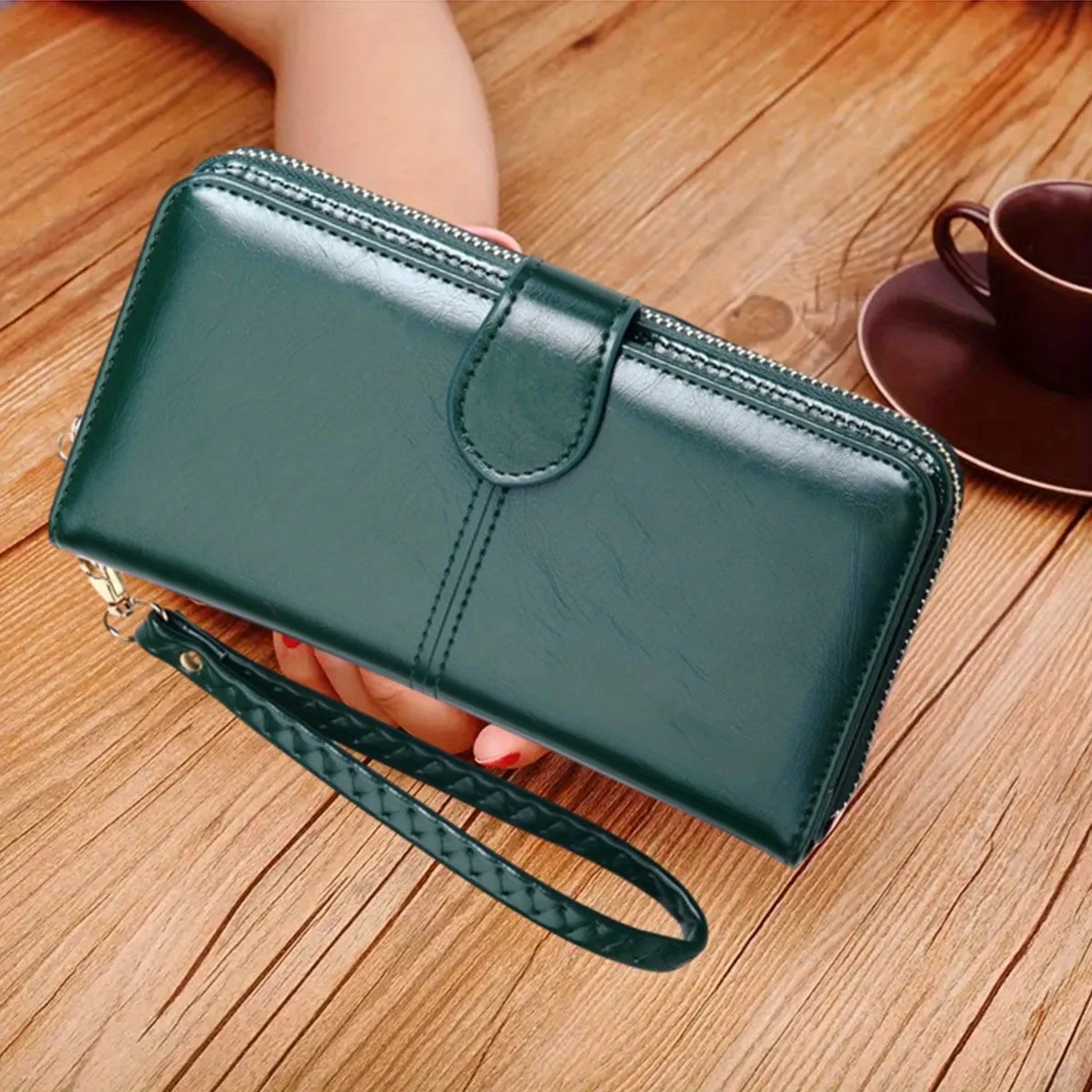 realaiot  Bifold Zipper Clutch Purse, PU Leather Textured Wristlet Wallet, Casual Portable Practical Card Holder